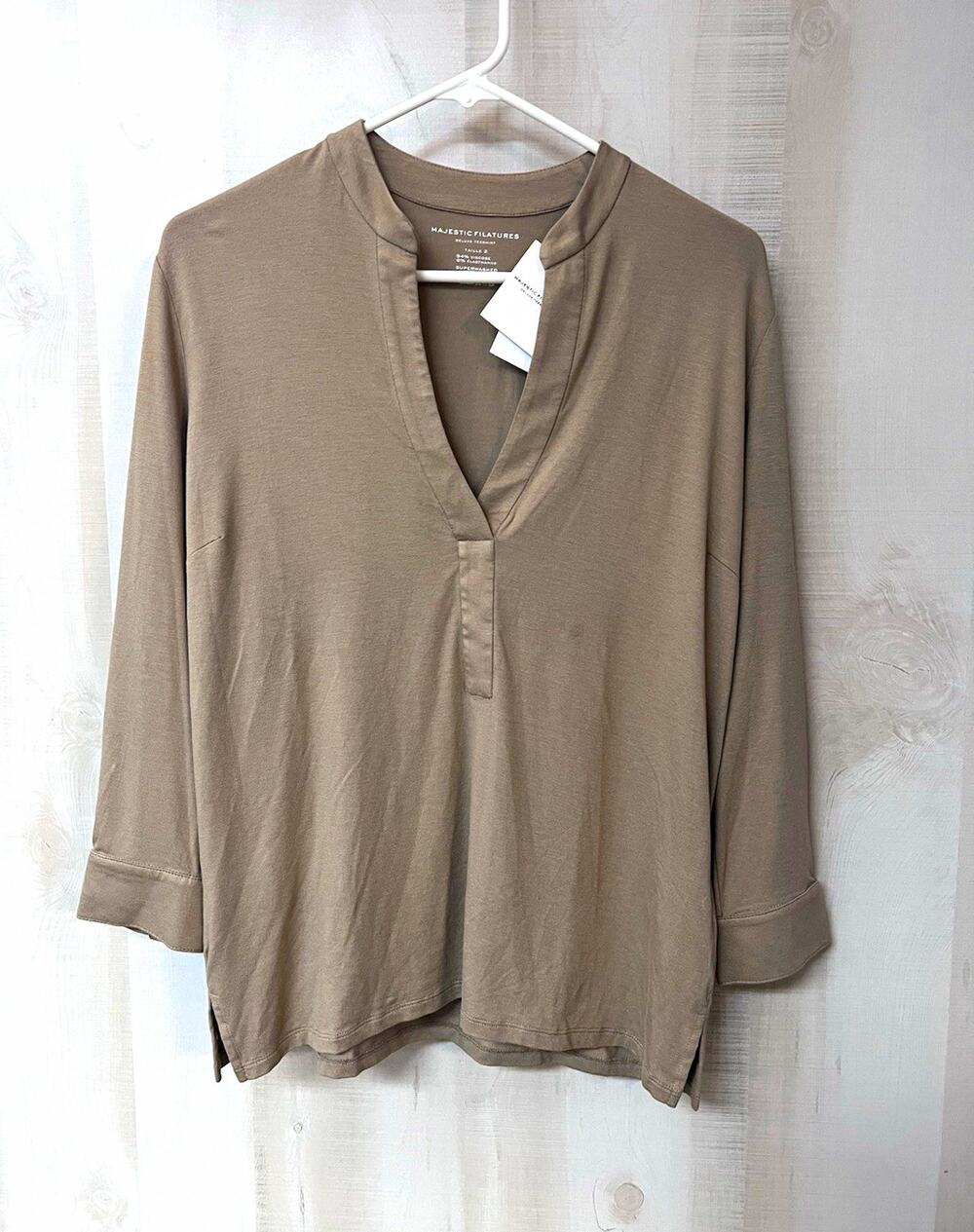 Majestic Filatures Women's Taupe Solid V-Neck 3/4 Sleeve Tunic Top - NWT